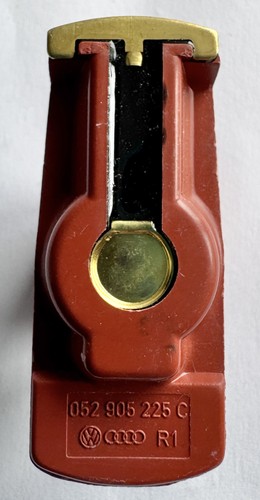 Audi 052905225c r1 - 052905225c,